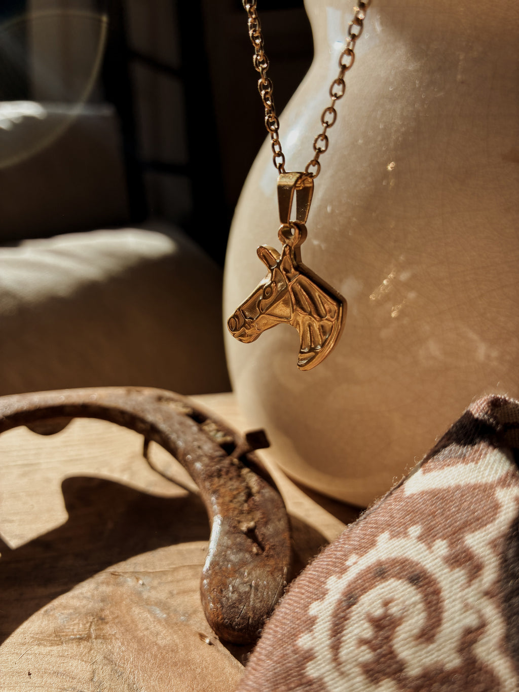 Collier Horse